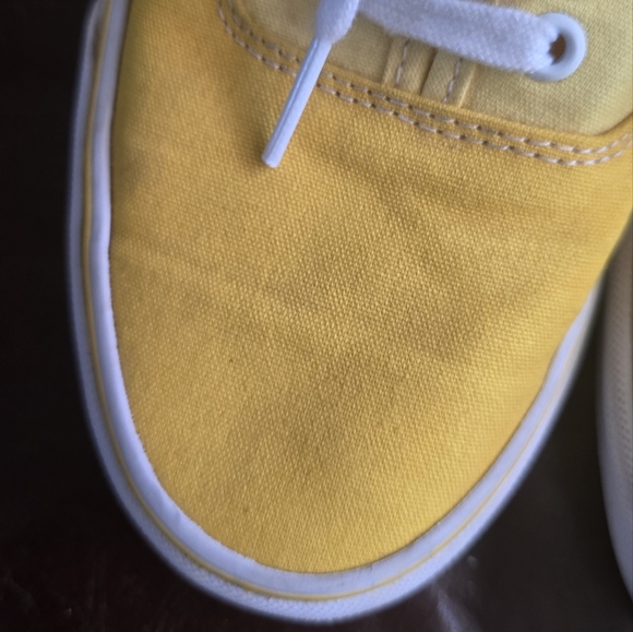 Vans Sesame Street Yellow Sneakers Womens Size 9.5 Mens Size 8 - Picture 9 of 9